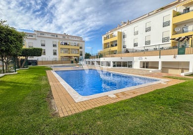 Almancil, Faro Apartment for Sale