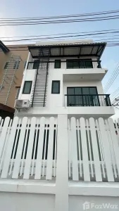 /international/th/97-276-wirat-hongyok-6-soi-6-11-road-talat-nuea-phuket-83000-thailand-phuket-phuket-province-340108056447/