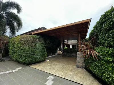 /international/th/lemon-tree-naturist-resort-naiharn-beach-phuket-rawai-amphoe-mueang-phuket-phuket-province-83130-tha-rawai-phuket-province-340106655977/