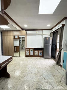 /international/th/ratchadaphisek-48-lat-yao-chatuchak-bangkok-10900-thailand-chatuchak-bangkok-340105609184/?lang=es