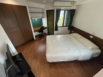 /international/th/soi-ari-5-phaya-thai-bangkok-10400-tha-phaya-thai-bangkok-340106634372/
