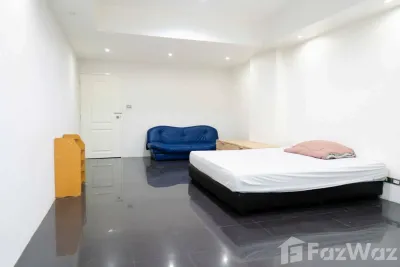 /international/th/bang-rak-condominium-charoen-krung-63-yan-nawa-sathon-bangkok-10120-thailand-sathon-bangkok-340107332797/