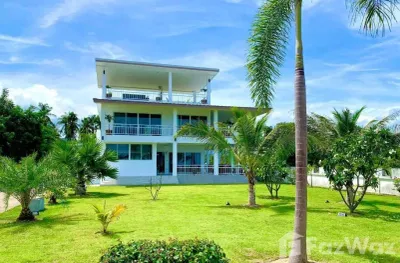 /international/th/surin-beach2-saeng-arun-thap-sakae-prachuap-khiri-khan-77130-thailand-thap-sakae-prachuap-khiri-khan-340105575506/