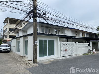 /international/th/82-436-cement-thai-19-lat-yao-chatuchak-bangkok-10900-thailand-chatuchak-bangkok-340105565374/?lang=de