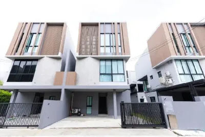 /international/th/49-67-kanchanaphisek-rd-bang-khae-bangkok-10160-tha-bang-khae-bangkok-340106656283/?lang=th