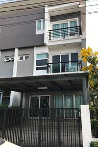/international/th/b-1-building-park-view-vibhavadi-4-kamphaeng-phet-6-rd-don-mueang-bangkok-10210-tha-don-mueang-bangkok-340106651140/