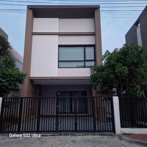 /international/th/nong-kawhom-studio-wang-phong-pran-buri-prachuap-khiri-khan-77120-thailand-pran-buri-prachuap-khiri-khan-340105602088/?lang=th
