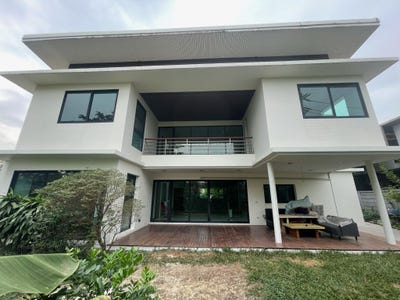 /international/th/soi-muban-amon-phan-9-run-1-soi-3-lat-phrao-bangkok-10230-tha-lat-phrao-bangkok-340106656391/