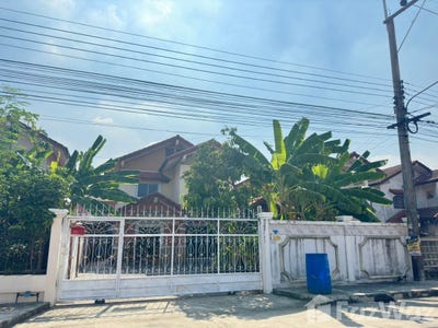 /international/th/soi-lam-luk-ka-11-16-khu-khot-lam-luk-ka-pathum-thani-12130-tha-khu-khot-pathum-thani-340105591939/