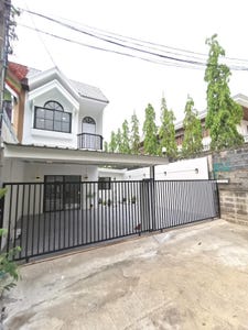 /international/th/8-phraya-suren-35-bang-chan-khlong-sam-wa-bangkok-10510-thailand-khlong-sam-wa-bangkok-340106648814/