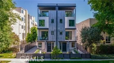 /international/us/14547-benefit-street-sherman-oaks-ca-110098823954/?lang=en