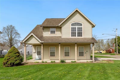 /international/us/1061-roosevelt-street-ne-massillon-oh-110098931698/?lang=de