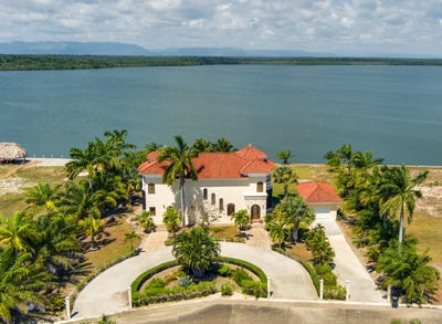 Property for Sale in Placencia, Stann Creek District - realtor.com