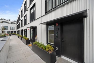 /international/ca/1120-e-georgia-street-342-vancouver-british-columbia-310098386918/?lang=zh-tw
