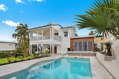 /international/vu/coconut-grove-road-harbor-bay-330107647039/