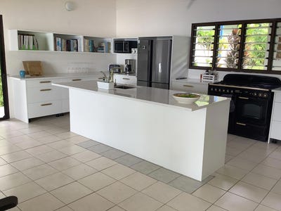 /international/vu/52-forest-beach-aore-island-aore-island-330108528954/