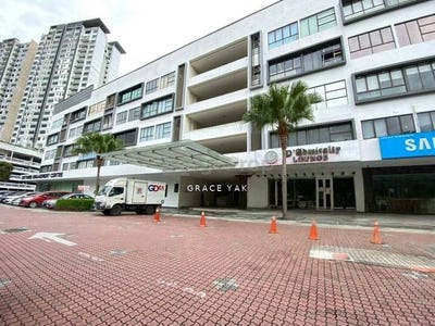 /international/my/jalan-indah-15-taman-bukit-indah-johor-bahru-johor-370120572098/