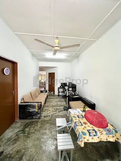 /international/my/pekan-nanas-pekan-nenas-johor-370120306114/