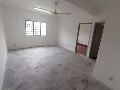 /international/my/off-jalan-desa-jaya-bandar-country-homes-rawang-48000-selangor-bandar-country-homes-selangor-370120394734/