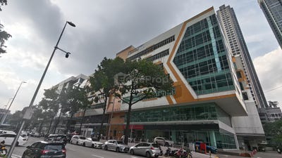/international/my/pudu-kuala-lumpur-370120442866/