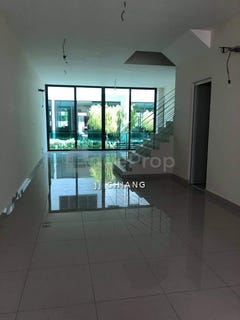 /international/my/jalan-putra-perdana-6-6-puchong-selangor-370120495198/