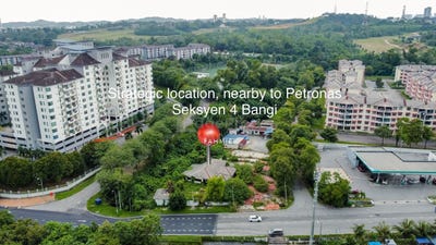 /international/my/bandar-baru-bangi-bangi-selangor-370120372858/