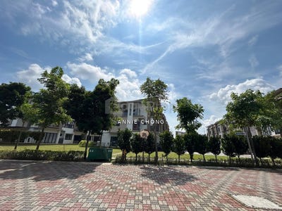 /international/my/jalan-sierra-puchong-south-selangor-370120378337/