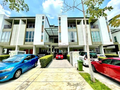 /international/my/bandar-teknologi-kajang-kajang-selangor-370120399275/