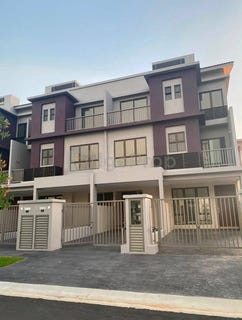 /international/my/persiaran-mahkota-bangi-selangor-370120441557/