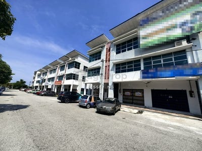 /international/my/lahat-mines-lahat-perak-370120390875/