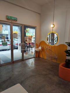 /international/my/selangor-sepang-selangor-370120480419/