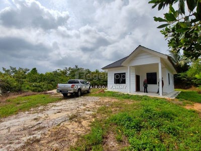 /international/my/jalan-teratai-kampung-paya-simpang-renggam-82200-simpang-renggam-johor-darul-ta-zim-benut-johor-370120341126/