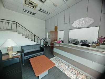 /international/my/jalan-mega-1-x-gelang-patah-johor-370120272764/