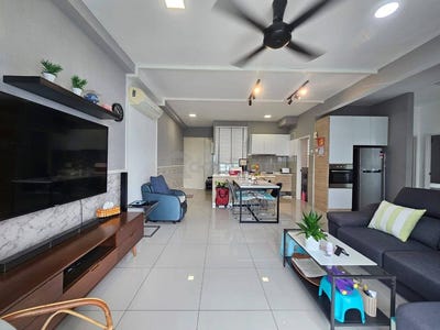 /international/my/d-lagoon-sales-gallery-seri-austin-81100-johor-johor-bahru-johor-370120597148/