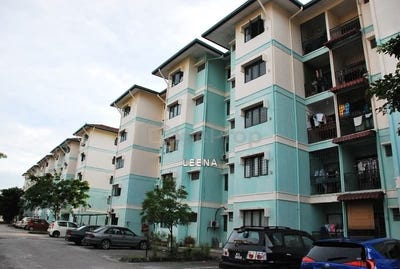 /international/my/subang-selangor-370120525113/