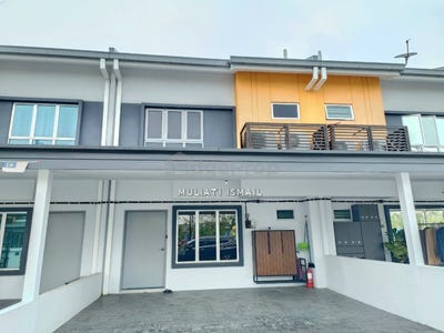 /international/my/kuala-selangor-selangor-370120386313/