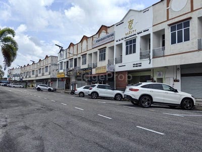 /international/my/2-storey-shop-pusat-dadangan-triang-pahang-triang-pahang-bandar-bera-pahang-370120297261/