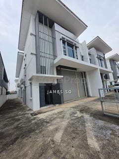 /international/my/ayer-keroh-melaka-370120368050/