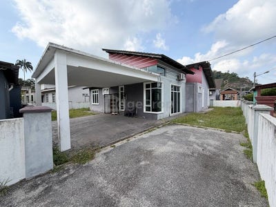 /international/my/kemaman-terengganu-370120391027/