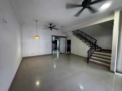/international/my/jalan-bk-5-bandar-kinrara-puchong-selangor-370120546165/