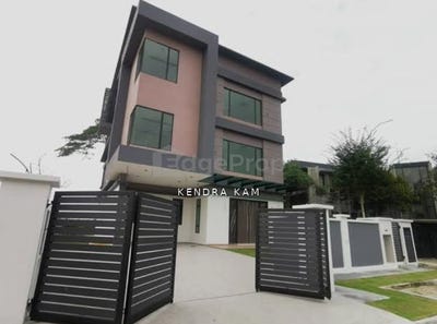 /international/my/jalan-merah-pelangi-satu-u9-19a-shah-alam-selangor-370120506455/