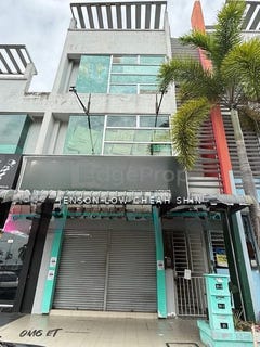 /international/my/jalan-medan-niaga-kuala-selangor-selangor-370120495884/