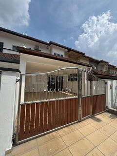 /international/my/persiaran-mahkota-cheras-jalan-putera-6-1-seksyen-1-bandar-mahkota-cheras-43200-cheras-selangor-jalan-dayang-bandar-mahkota-cheras-sungai-long-bandar-sungai-long-mahkota-cheras-43000-kajang-43200-cheras-bandar-mahkota-cheras-cheras-cheras-selangor-370120479820/