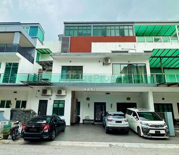 /international/my/jalan-duta-suria-ampang-selangor-370120257372/