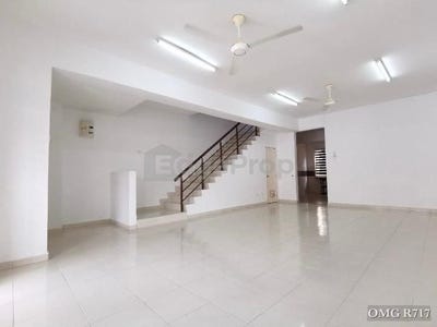 /international/my/jalan-setia-perdana-u13-27c-setia-alam-alam-nusantara-selangor-370120546073/