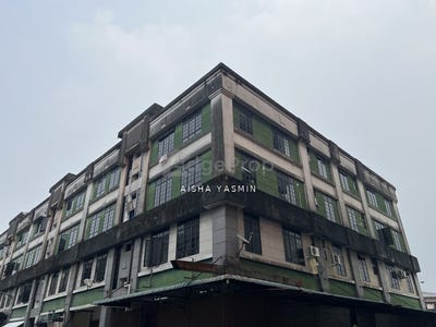 /international/my/jalan-matang-kuching-sarawak-370120438089/