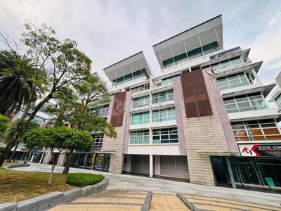 /international/my/persiaran-laman-seri-business-park-shah-alam-selangor-370120313543/