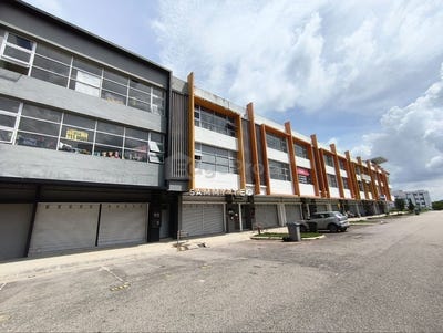 /international/my/jalan-iskandar-puteri-1-5-gelang-patah-johor-370120506665/