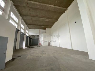 /international/my/jalan-kb-1-balakong-selangor-370120223961/