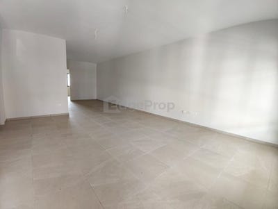 /international/my/jalan-presint-1-x-melaka-tengah-melaka-370120602764/